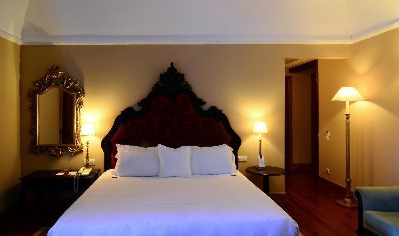 Convento Do Espinheiro, Historic Hotel & Spa Evora Room photo